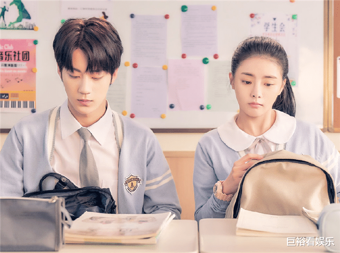甜宠剧|腾讯又一校园甜宠剧大火，仅1天播放量超8千万，看完8集还想看