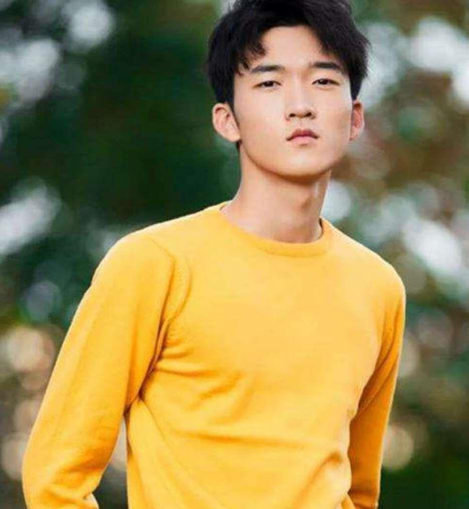 『雷佳音』正午新剧钦定雷佳音，袁泉打败董洁拿女主，等张子枫高考完就开拍