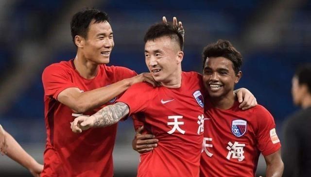 『广州恒大』新恒大诞生？深足狂揽天海球员并接洽国脚，新赛季目标绝非保级