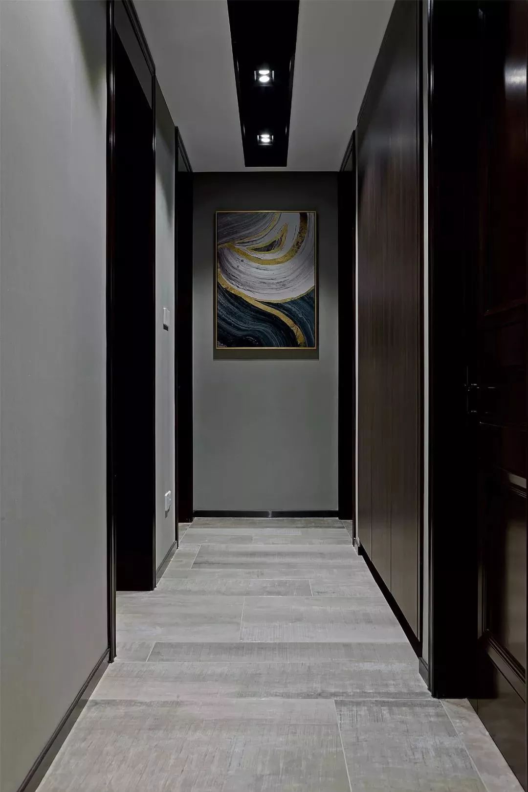 ▲狭小的玄关、过道,照着这样做吊顶,让你家更大气有层次感!