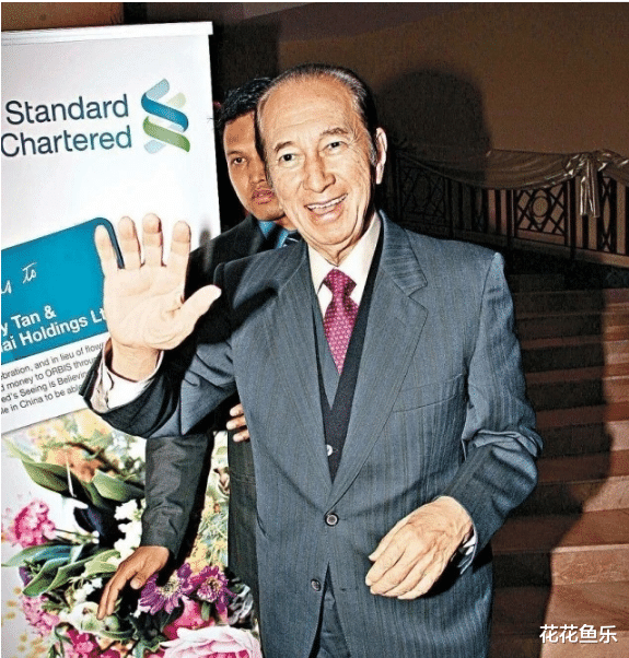 利智|跟赌王传绯闻，让李连杰苦等10年，看看利智的样子就懂了