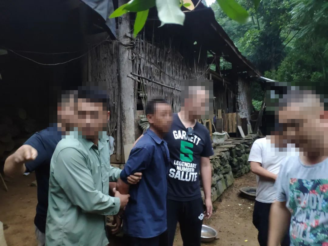 安顺直通车|杀人潜逃十八年，隐居山林被抓获