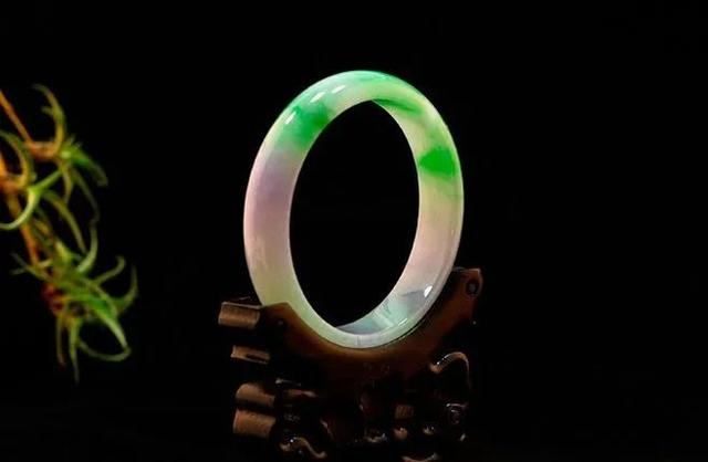 『翡翠』玩翡翠必备手册丨盘点12个不可不知的翡翠基础名词