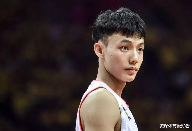 【斯蒂芬·库里】中国篮坛五大最强“00后”：第5被誉为中国库里，榜首球风像麦迪