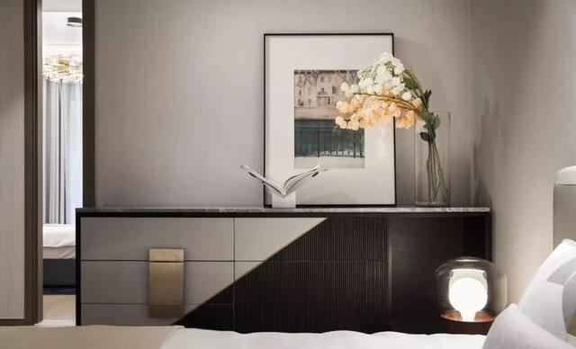 低调平实的叙事向度，于日常生活拾趣