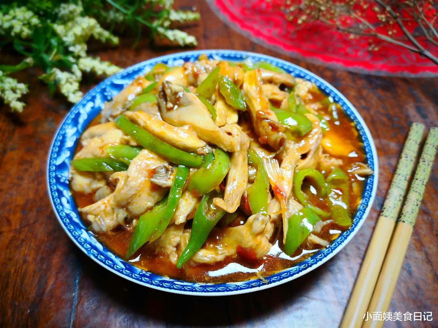 蘑菇|秋季,孩子宁可不吃肉,也想吃这菜,比吃肉过瘾,三两下吃光一盘