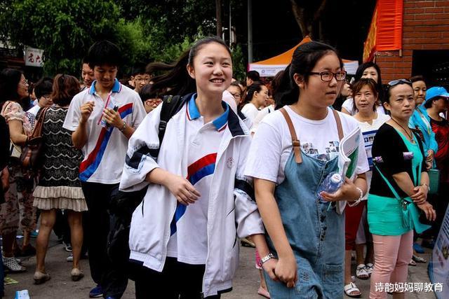 |明年高考使用新规则,高考生迎来新挑战,复读生不知何去何从