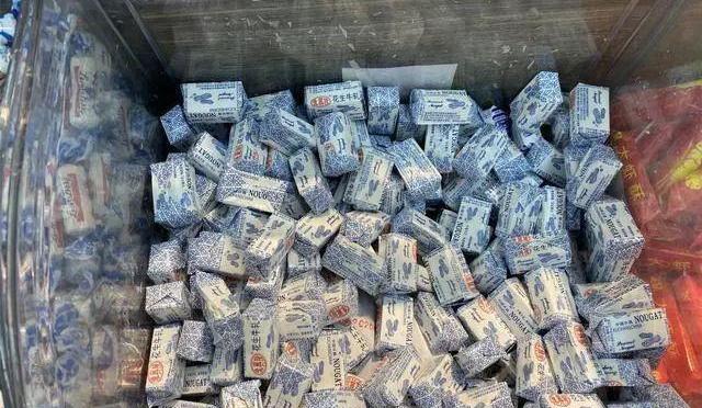 『薯片』超市里这6种零食，几十年来没换过包装，但从来不愁卖，太受欢迎