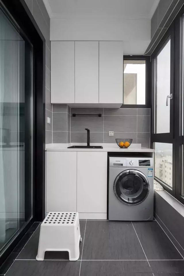 @阳台设计成洗衣区,3件事不要忘,颜值高使用更便捷