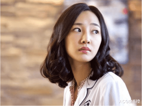 人物设定▲4个“人设崩塌”的明星,前三位已被迫退圈,唯独他还在努力挣扎