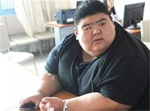 抱得美人归|中国第一胖王浩楠：一年减肥181公斤，瘦身后成功抱得美人归