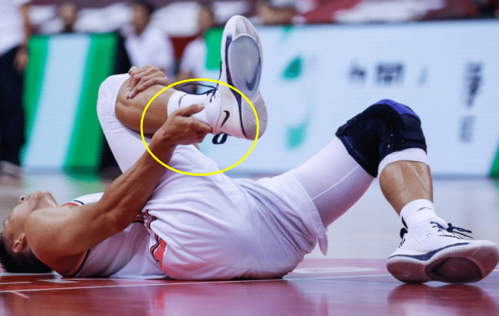 5G|心痛！易建联真是跟腱断裂，苏群连发痛哭表情，中国男篮遭重创