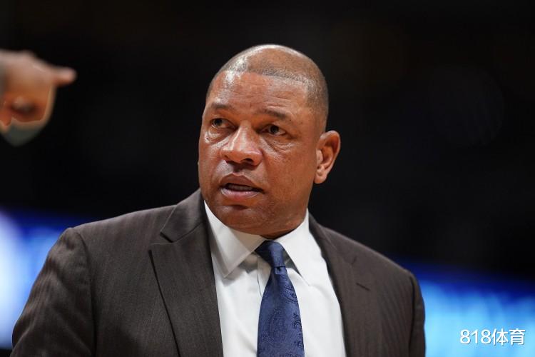 韦斯特|有情有义! 库班将街头乞讨的韦斯特接到酒店, 承担他全部治疗费用