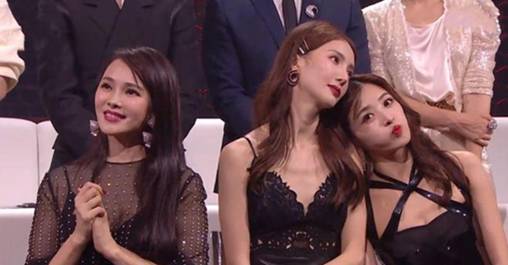 黄圣依|宁静又起波澜，被黄圣依在《火星情报局》吐槽，薛之谦反复确认