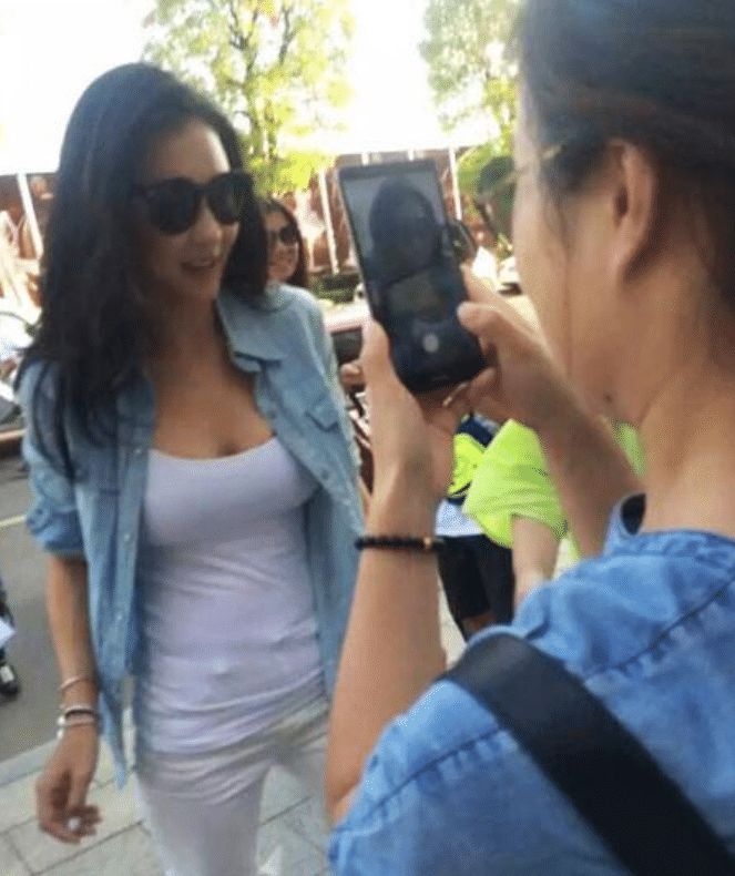 张柏芝|39岁张柏芝身材有多好？看她发福的样子，就知道什么才是梦中情人