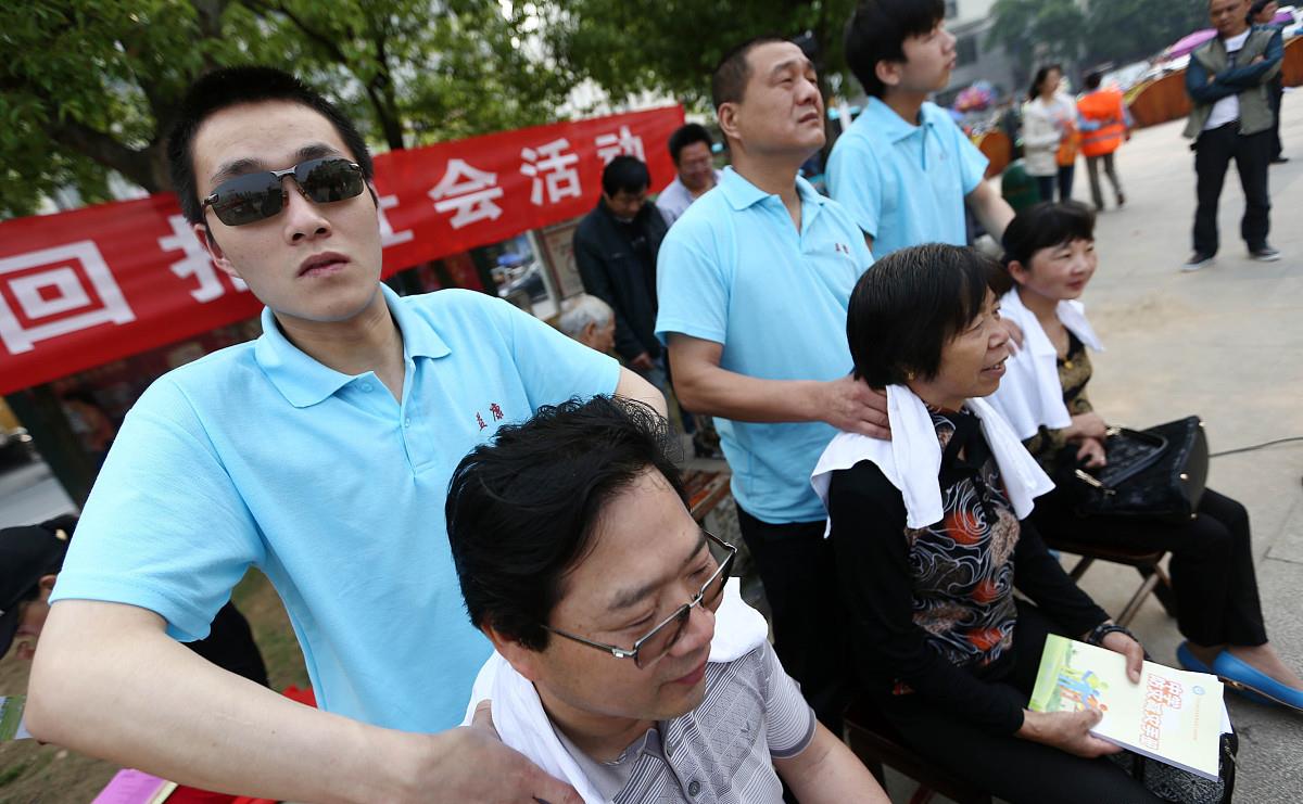 特长生■体育生以后只能当老师吗?当然不是,体育生高考可以报考7个专业