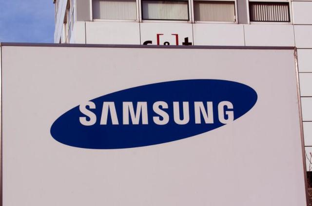 |余承东实现承诺，华为登顶全球第一宝座，依旧长路漫漫！