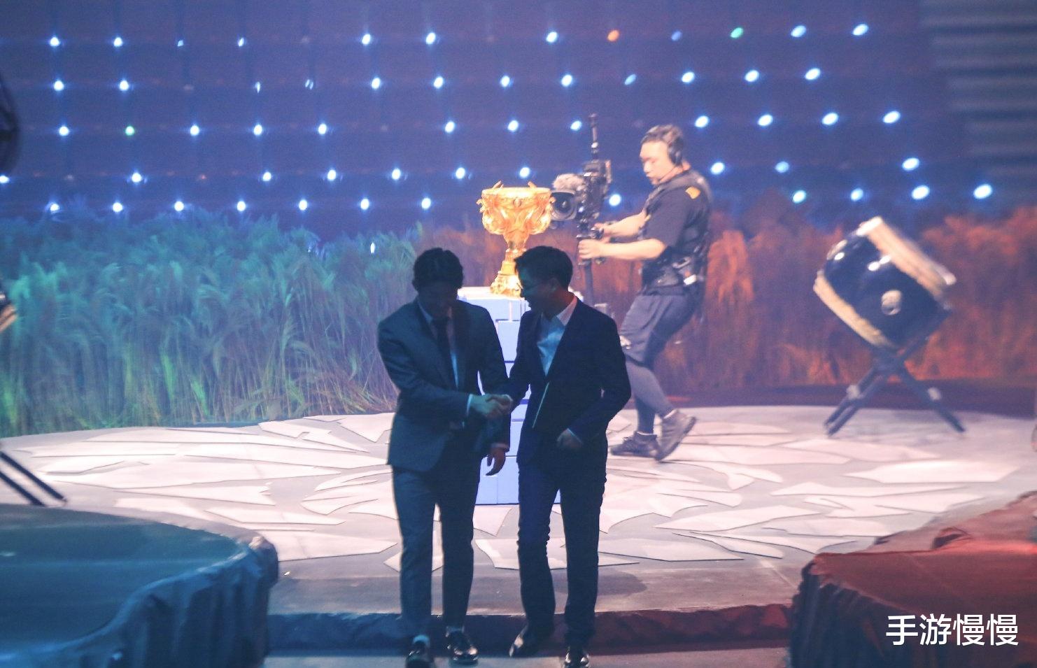 韩信|韩信背水一战！Ts暖阳超神“致敬”AG梦泪，2个时代最强韩信