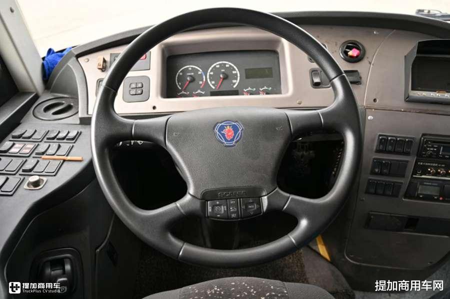 奥迪Q7|座椅堪比沙发，十年前的这款国产豪华大巴，实际是斯堪尼亚底盘？