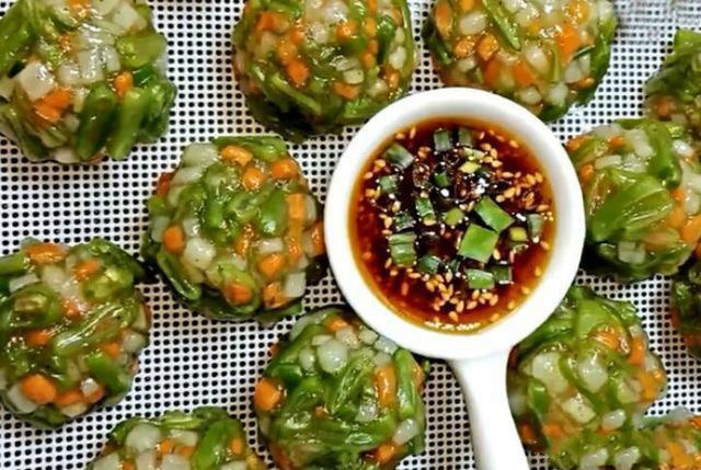 『豆角』夏天遇到此菜我从不还价，一买就是10斤，上锅一蒸清淡营养又美味