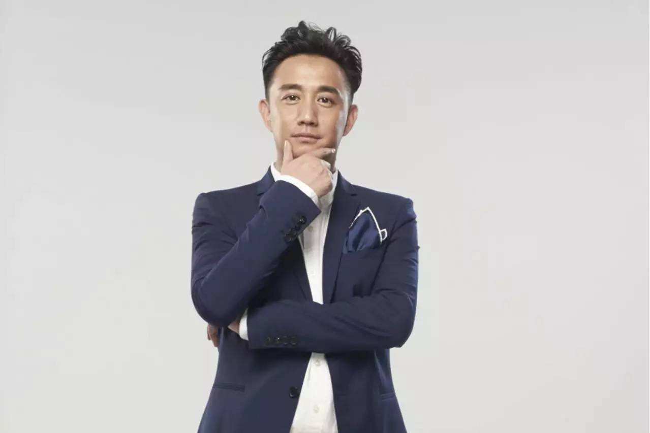 黄磊|黄磊在娱乐圈地位被高估？看到他是怎么称呼其他明星的，瞬间了解