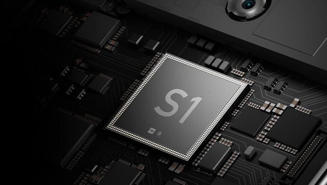 芯片|余承东承认芯片绝版第二天，雷军传来好消息，没有放弃自研芯片