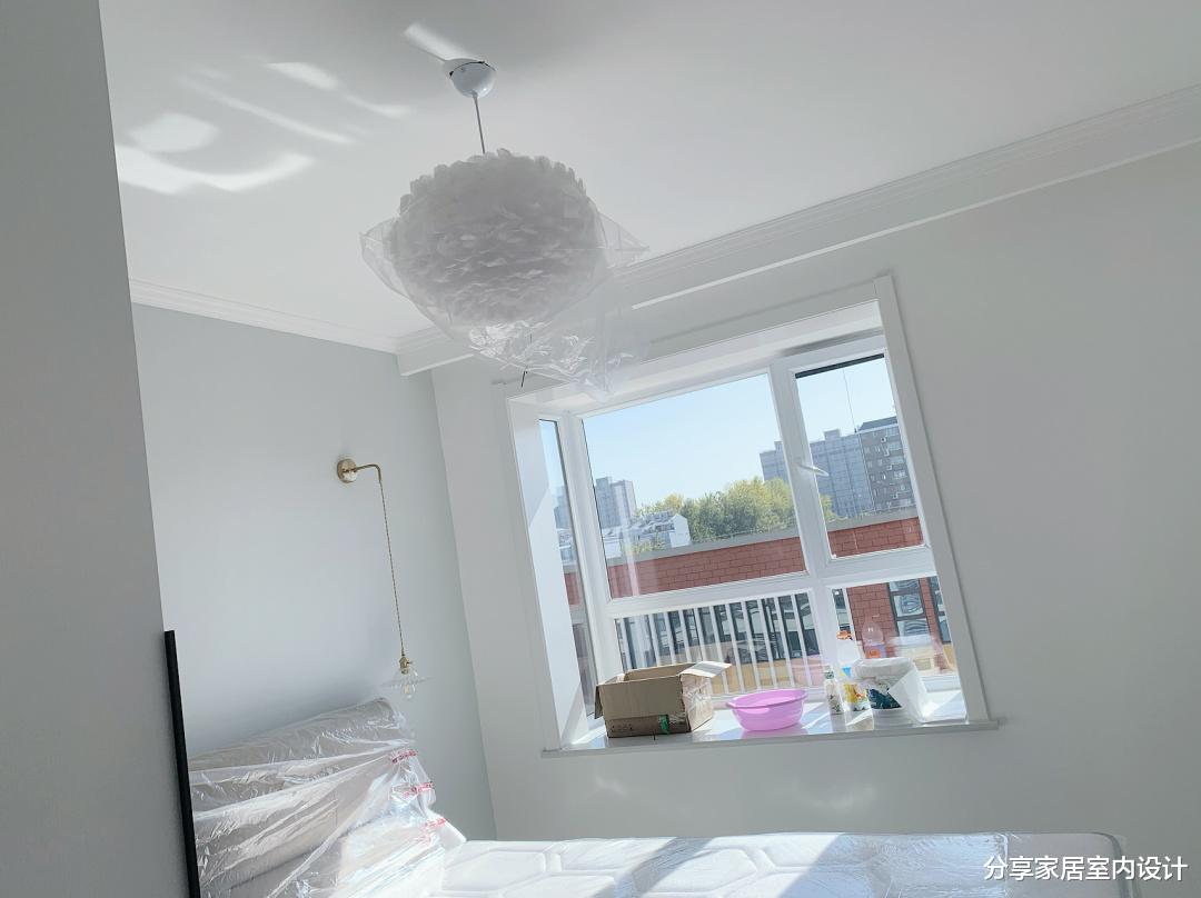 |终于装修完工，不做电视墙，只刮大白墙，这就是一家人都期待的家