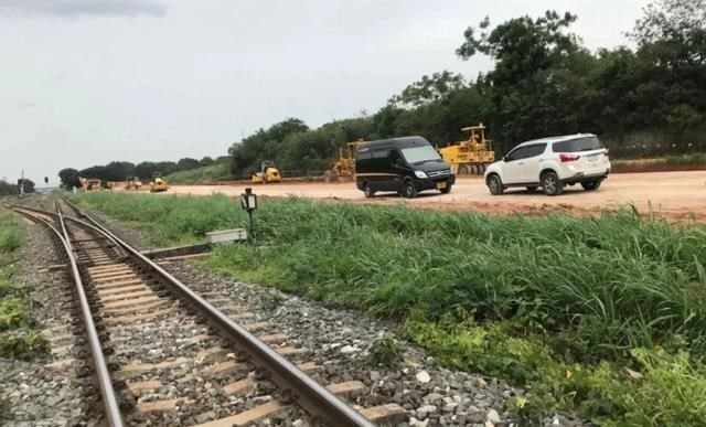 大米|这次终于没付错！为感谢中国接收大米，直接反馈千亿基建项目