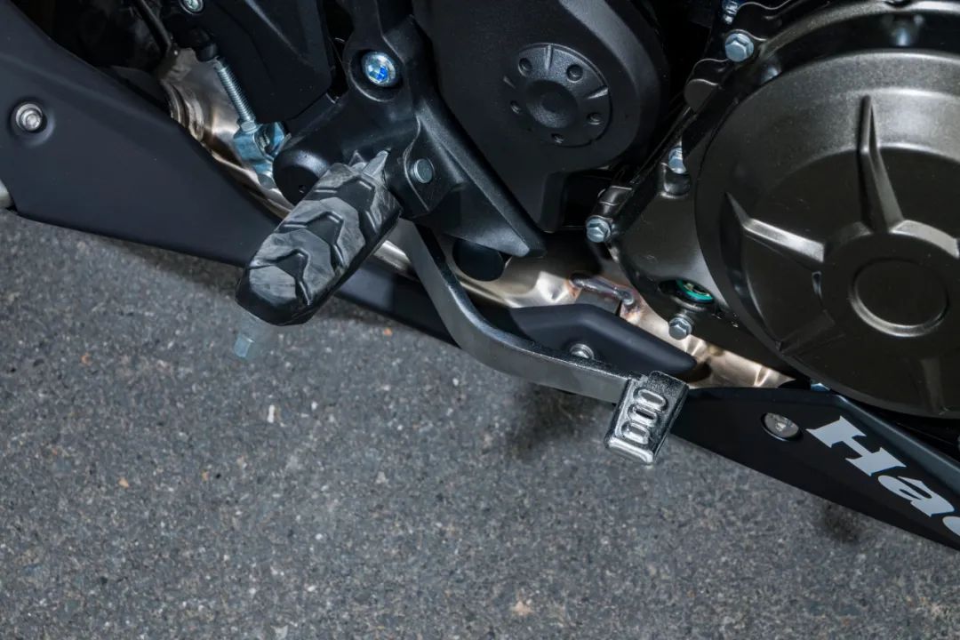 「动力」岂止工艺：豪爵DR300开箱日志，一款世界级水准的街车