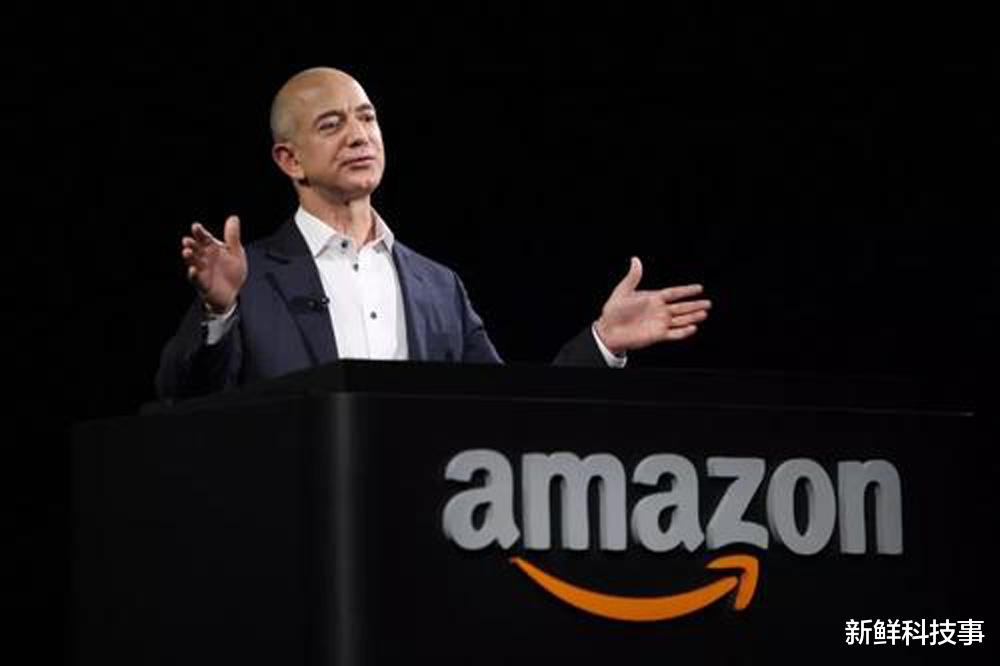 特斯拉 一个开店,一个卖车,世界富豪创出新奇迹,中国首富卖水