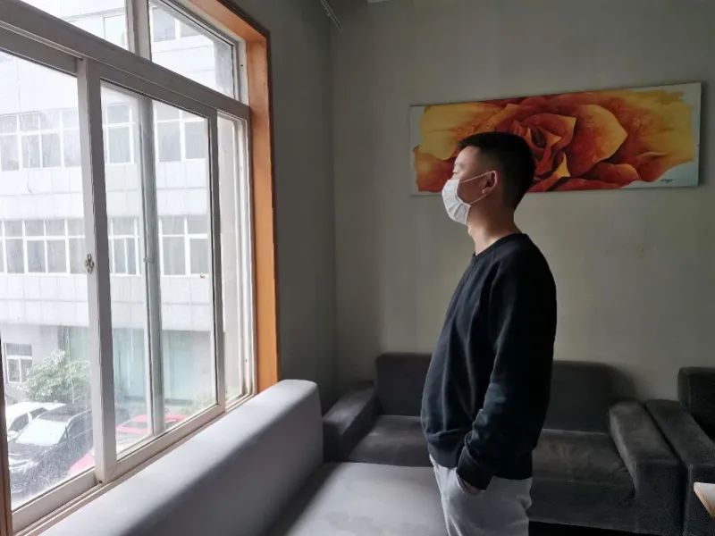 『江西』“错换人生28年”的第一张全家福，“有苦也有甜”...