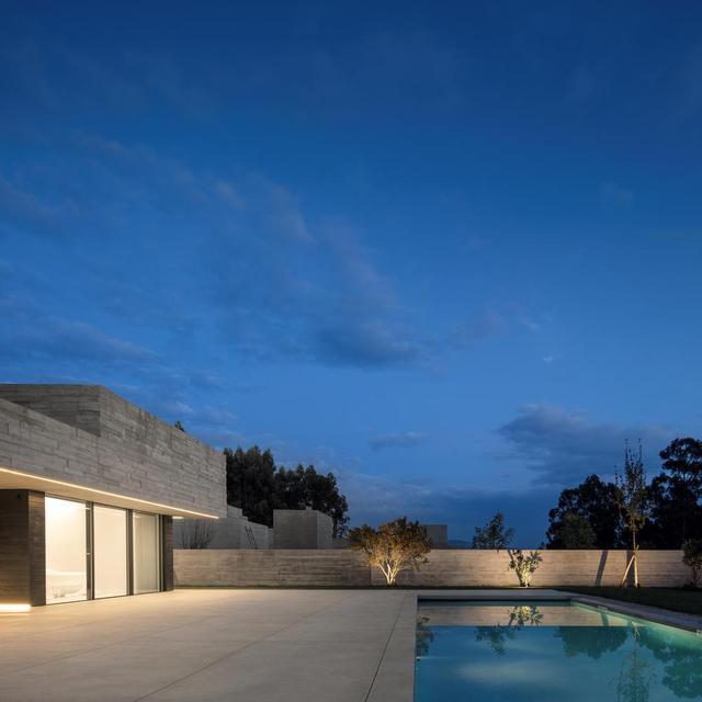 @为图书而生的住宅——葡萄牙田园别墅设计赏析