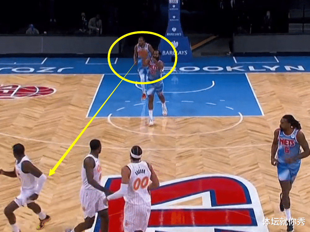 詹姆斯·哈登|5秒進攻！哈登首秀2次18米長傳助攻，3人都防不住，把KD看入迷了