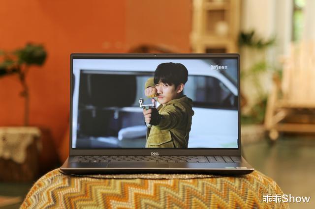戴尔灵越|戴尔灵越7000体验 4K屏加硬实力打造高性能办公生产力工具