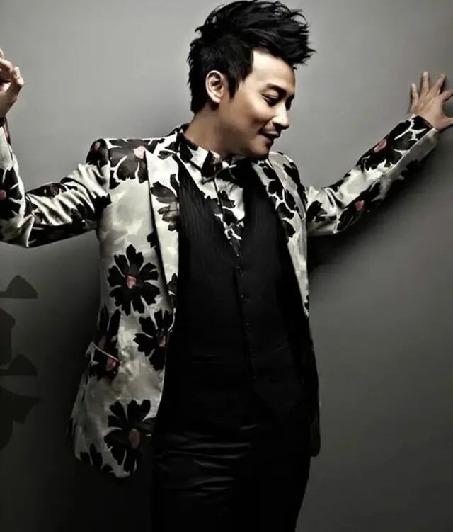 『陈志朋』小虎队中，陈志朋真的活成最差的那个？看看真实情况