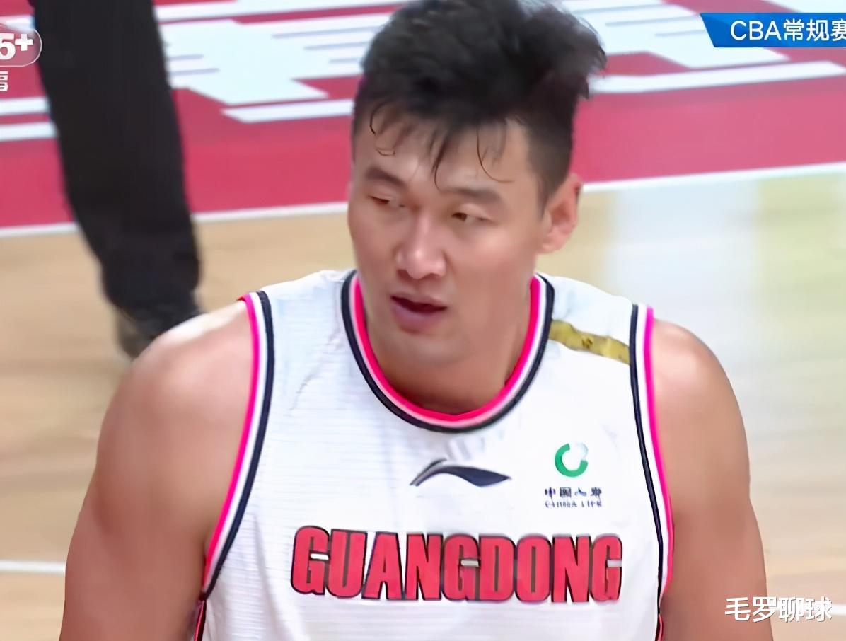 杜锋|中国男篮最强02后？杜锋祭出易建联真正接班人，10+2力压中国队长