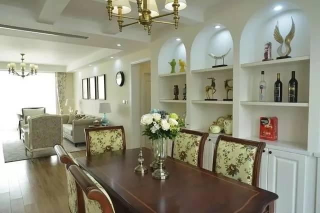 ##只是在餐厅做了一个拱形餐边柜，小区同户型邻居都来模仿