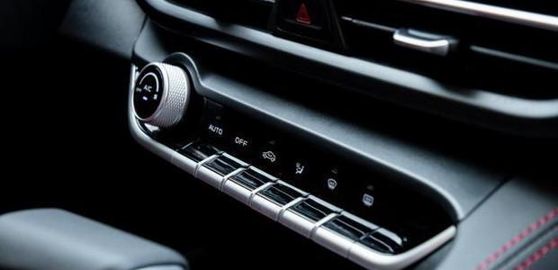 「长安逸动」谁说国产轿车不行？长安逸动PLUS不敌现代领动？