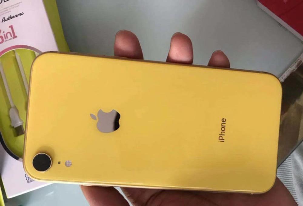 华为p40■iPhoneXR出“降价狠招”，网友对华为P40无感了！