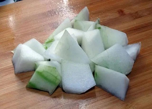 甲状腺结节@提醒：甲状腺结节的人，多吃2物，少碰3东西，结节或慢慢消散
