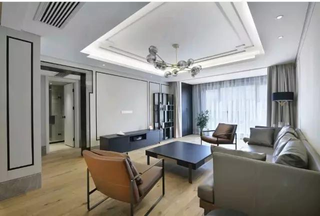 如果想要阳台改造成书房？那么前期要这么做，四点不能漏！