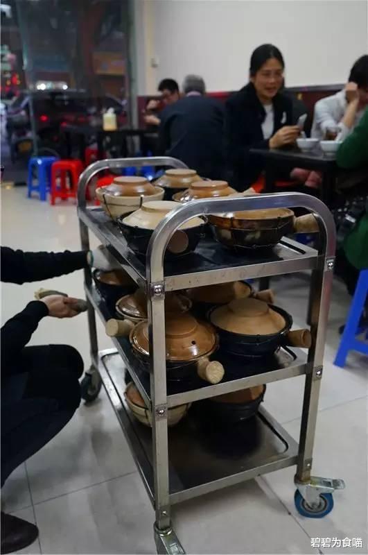 「舌尖」被《舌尖》《寻味》捧红的店家飘了，涨价、骂顾客，最后倒闭了