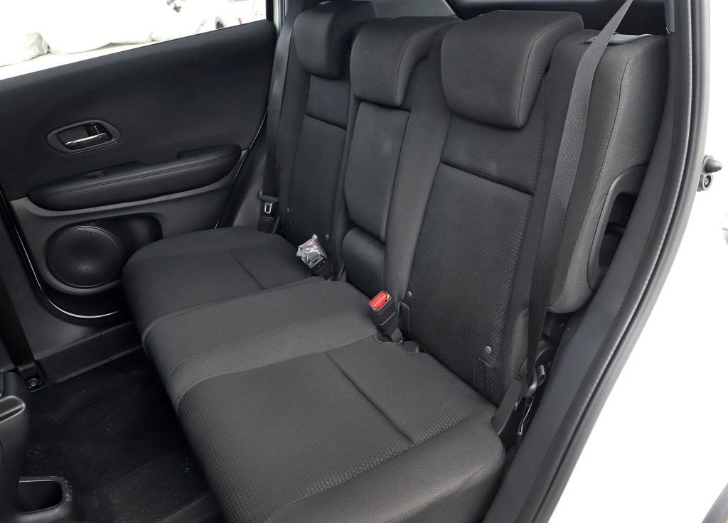 马力|本田的小型SUV，皮实耐用空间大，有177匹马力，才13万