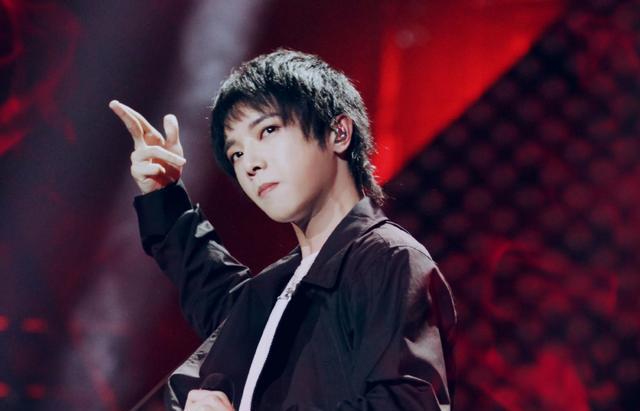 「新斗罗大陆」华晨宇拿下歌王,肖战单曲创销售记录,对行业来说都是好事