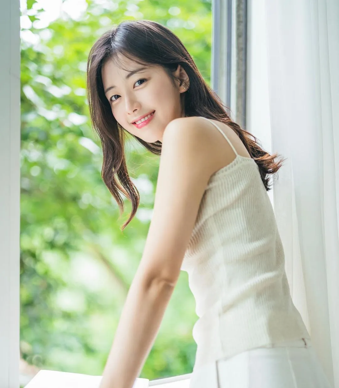 iu|艳压秀智、IU，素人模特破天荒拿下烧酒代言：金主也为美貌屈服