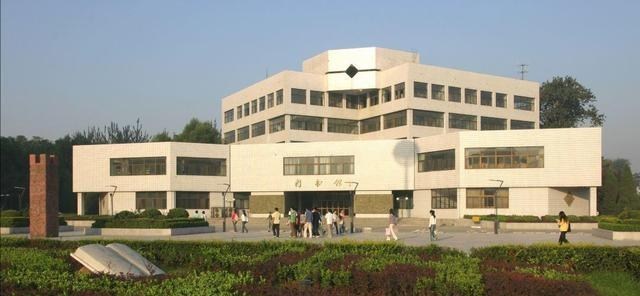 「高校」两所以省命名重点大学,500—580分左右录取!性价比高,值得报考