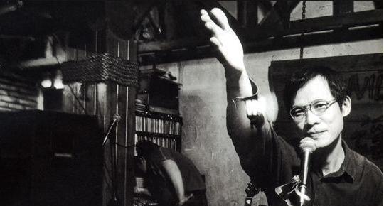 『罗大佑』弃医从乐的罗大佑：28岁出专辑无人理睬，一经发表轰动乐坛