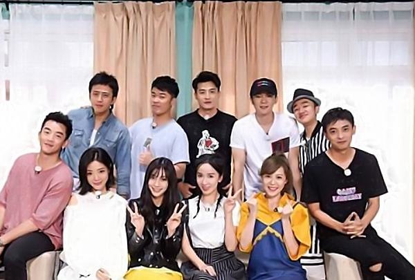 #奔跑吧兄弟#《跑男》被忽略的细节，美嘉不经意的玩笑话，解开大家4年的疑惑