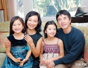 郑爽|同样是“弃养”孩子，郑爽有父母“撑腰”，陈冲已经被骂23年