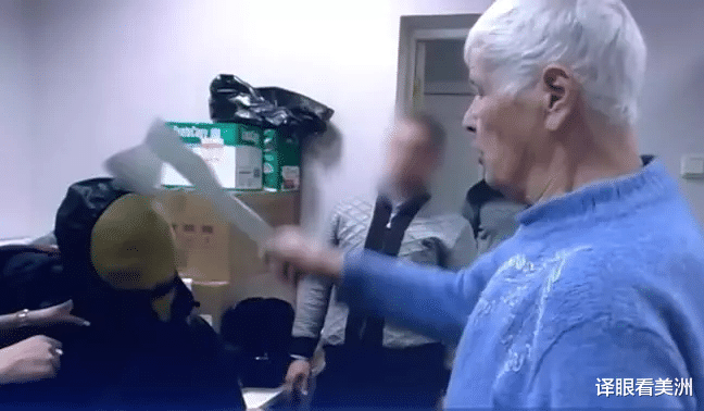 突然下起暴雨 俄罗斯奶奶爱做零食装虚弱，分享邻里被质疑，人肉秘密15年后曝光